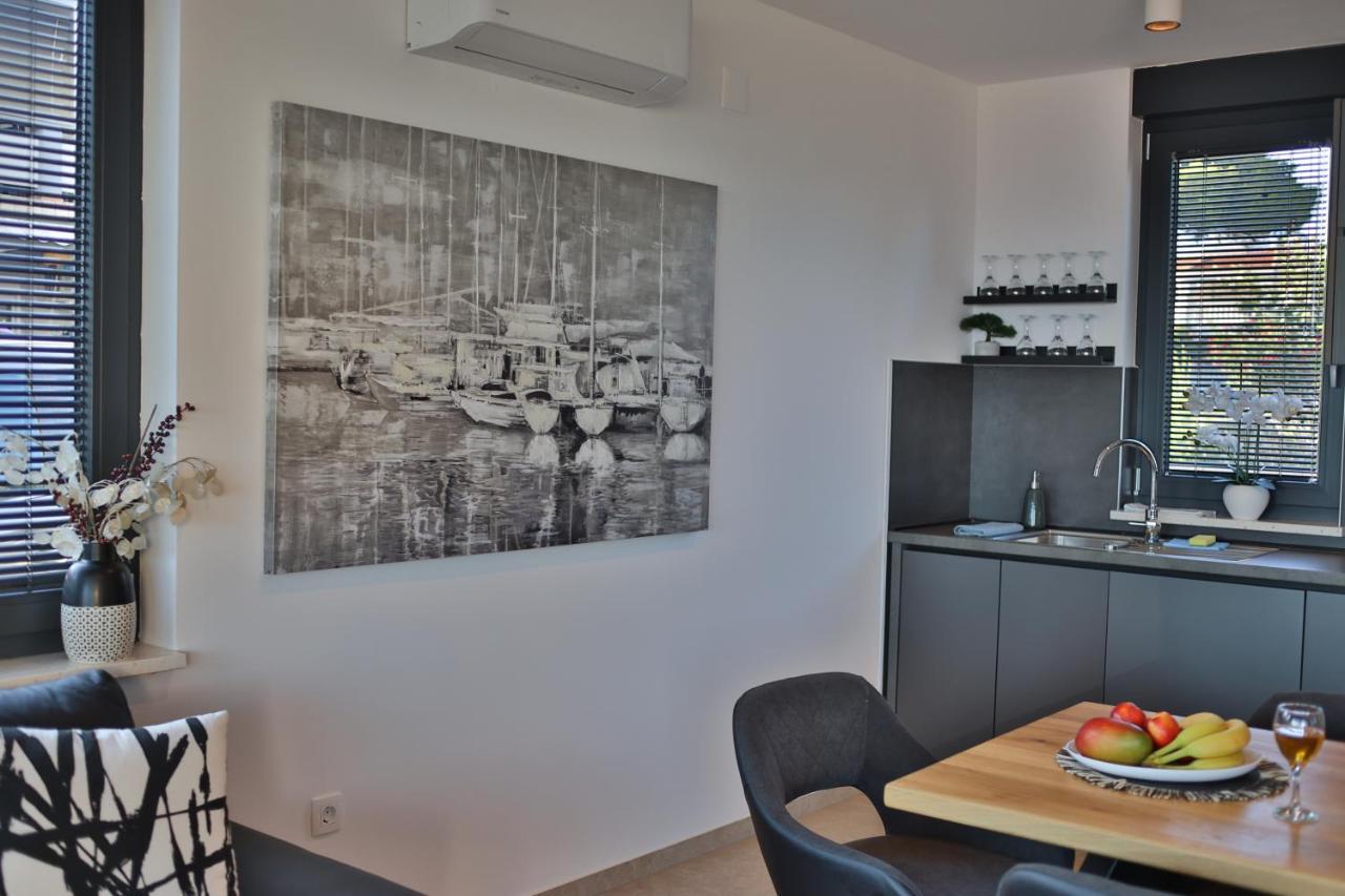 Dinary Apartman Вир Екстер'єр фото